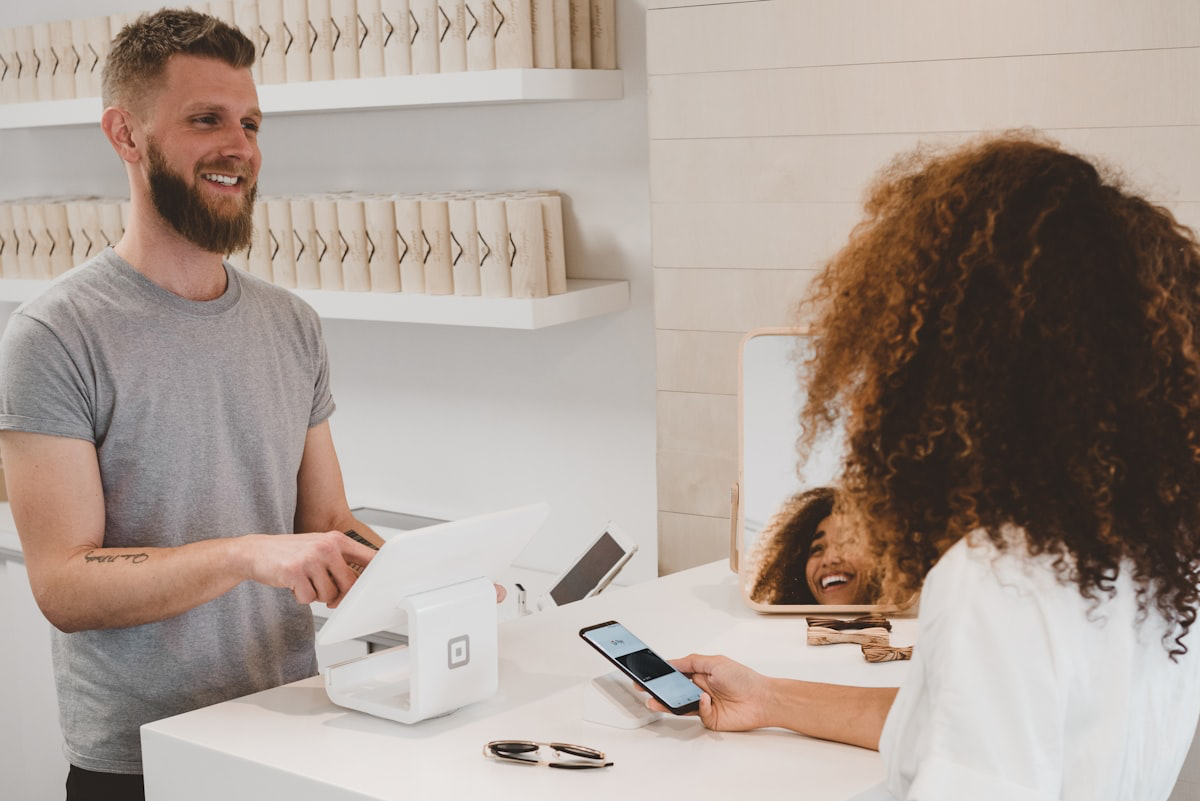 How Do Marketplace Split Payments Work? cover image